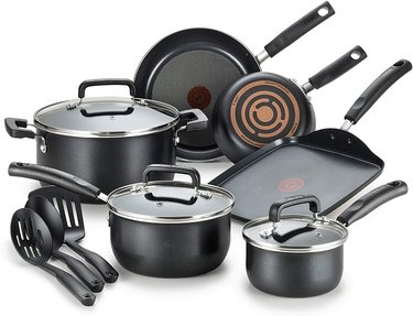 A T-fal Signature Nonstick 12-Piece Cookware Set