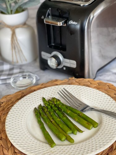 asparagus cooked in a toaster