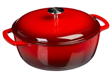 Amazon Basics 6-Quart Cast Iron Dutch Oven