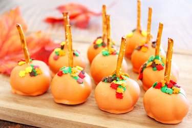 pumpkin cake pops