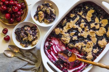 Easy Cherry Cobbler Recipe