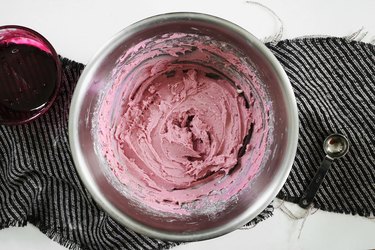 Red wine buttercream