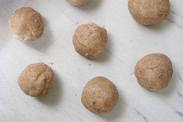 Vegan cinnamon sugar cookie dough