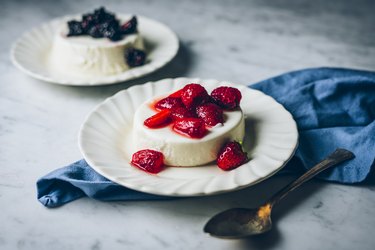 Greek Yogurt Panna Cotta Recipe