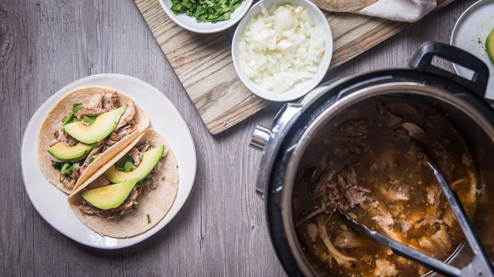 Instant Pot Pulled Pork Tacos